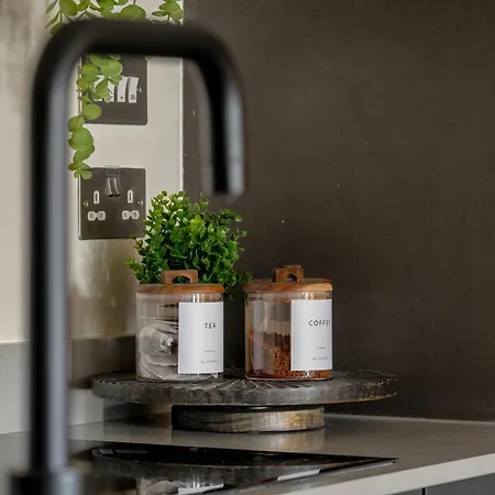 No 26 With Secure Free Parking Lejlighed *